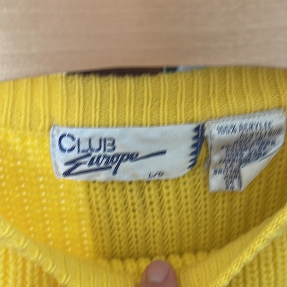 Vintage 80’s shaker knit sweater . Smoke free home, fits like a medium - Picture 2 of 2